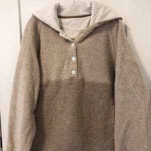 Outdoor Voices Megafleece Pullover in Oatmeal/Amber XL